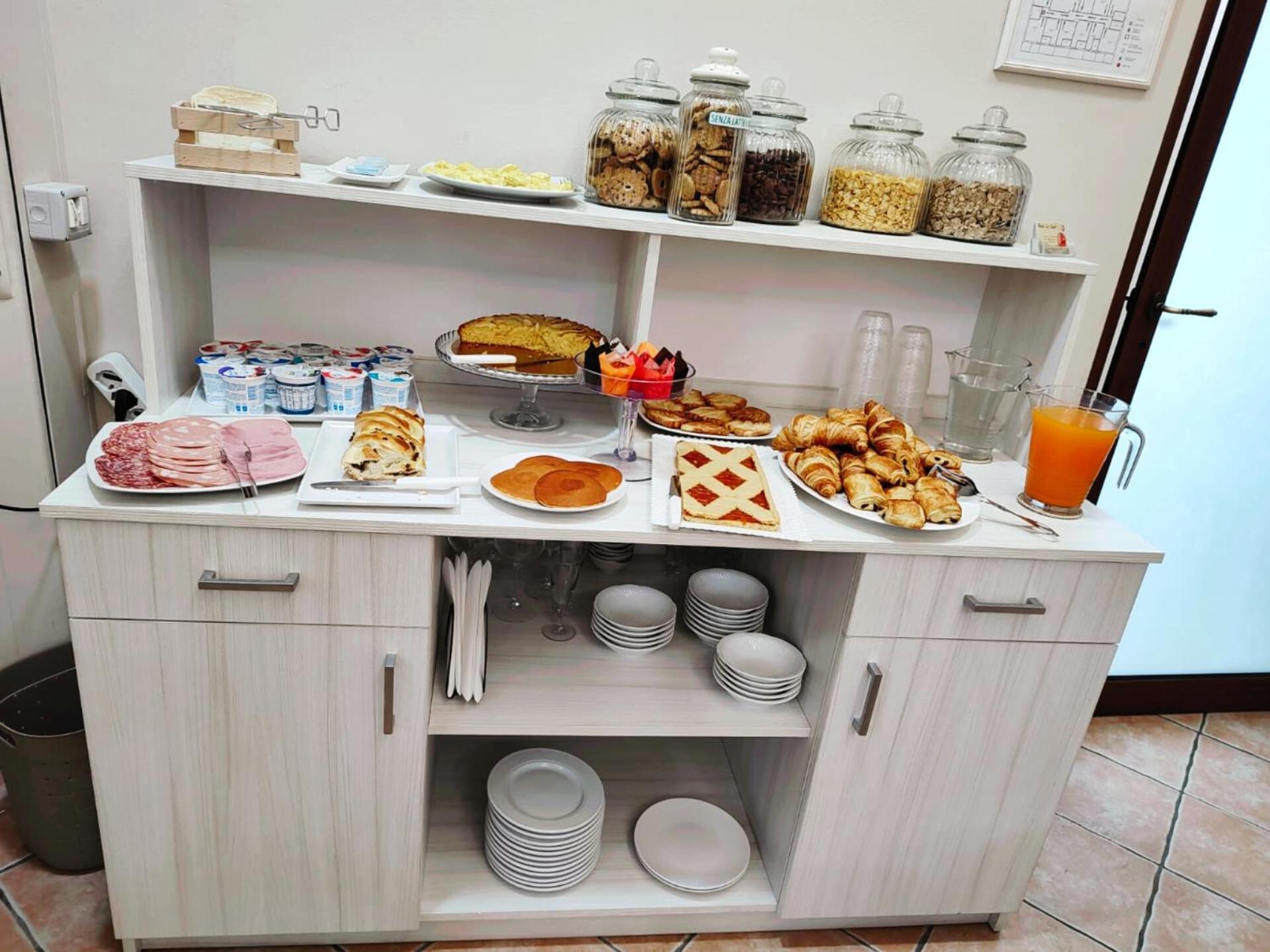Hotel Piscina La Suite Prossedi Экстерьер фото